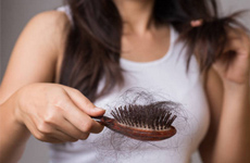 Dermokosmetyki przeciw wypadaniu włosów